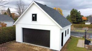 Le Standard 24' x 26' x 9'