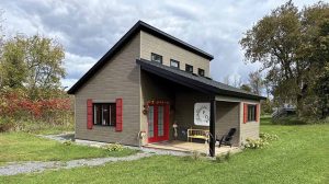 Garage Le Prestige 16' x 24' x 16'-8' à Mirabel