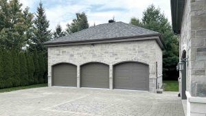 Garage Le Prestige 32' x 24' x 12'